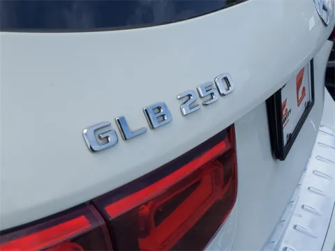 More photos of 2021 Mercedes-Benz GLB 250 at Gravity Autos Hollywood, FL