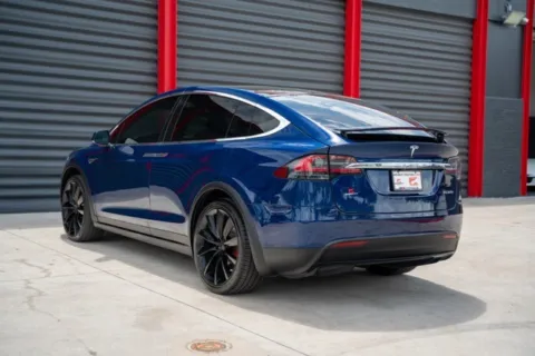More photos of 2020 Tesla Model X Performance at Gravity Autos Hollywood, FL