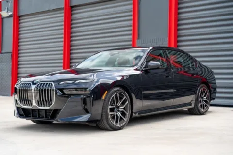 Black 2023 BMW 7 Series 740i for sale in Hollywood, FL
