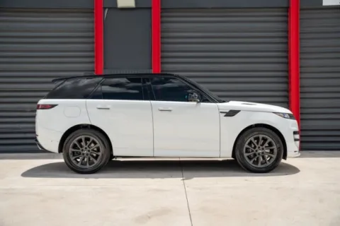 Photos of 2023 Land Rover Range Rover Sport SE Dynamic for sale in Hollywood, FL at Gravity Autos Hollywood