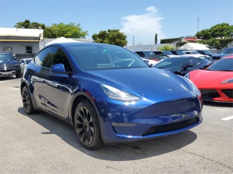 Photos of 2023 Tesla Model Y Long Range for sale in Hollywood, FL at Gravity Autos Hollywood