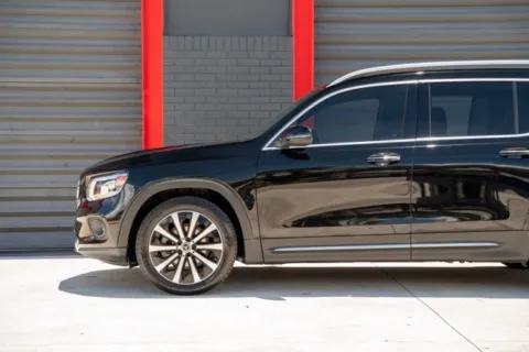 More photos of 2022 Mercedes-Benz GLB 250 at Gravity Autos Hollywood, FL