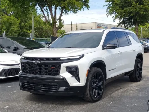 White 2024 Chevrolet Traverse RS for sale in Hollywood, FL