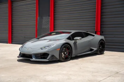 Gray 2018 Lamborghini Huracan LP580-2 for sale in Hollywood, FL