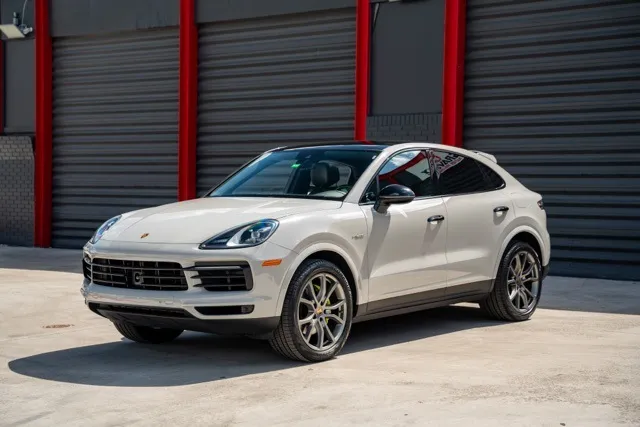 2022 Porsche Cayenne E-Hybrid Coupe for sale in Hollywood, FL