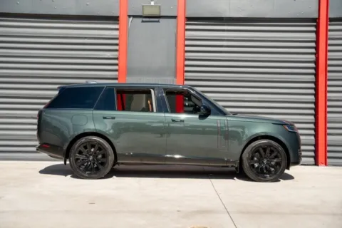 More photos of 2023 Land Rover Range Rover SE at Gravity Autos Hollywood, FL