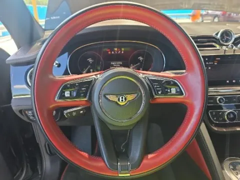More photos of 2021 Bentley Bentayga V8 at Gravity Autos Hollywood, FL