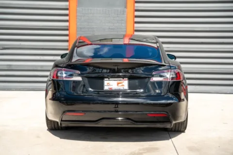 More photos of 2022 Tesla Model S Plaid at Gravity Autos Hollywood, FL