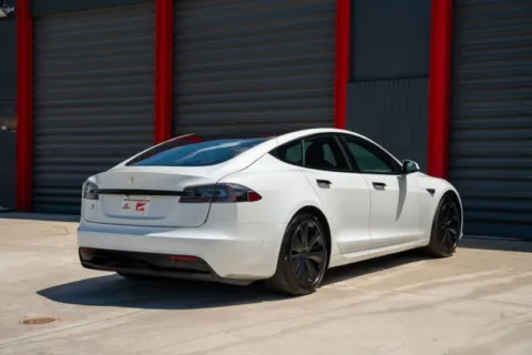 Photos of 2022 Tesla Model S for sale in Hollywood, FL at Gravity Autos Hollywood