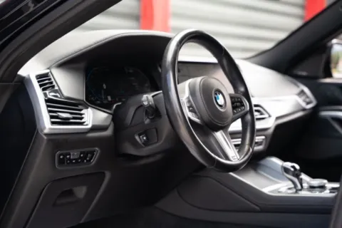 Another view of 2020 BMW X6 sDrive40i for sale in Hollywood, FL at Gravity Autos Hollywood