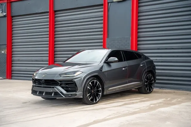 Gray 2019 Lamborghini Urus for sale in Hollywood, FL