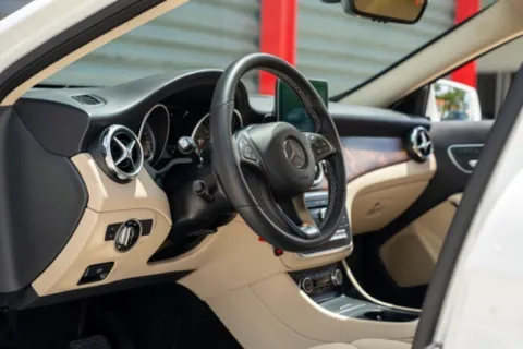 Another view of 2020 Mercedes-Benz GLA 250 for sale in Hollywood, FL at Gravity Autos Hollywood