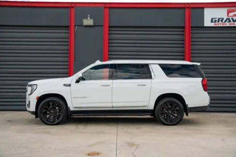 More photos of 2021 GMC Yukon XL SLT at Gravity Autos Hollywood, FL