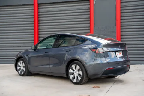 More photos of 2022 Tesla Model Y Long Range at Gravity Autos Hollywood, FL