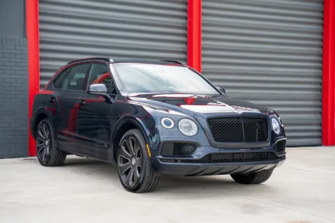 More photos of 2020 Bentley Bentayga V8 at Gravity Autos Hollywood, FL