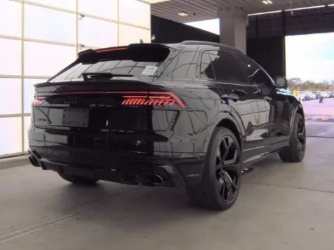 Photos of 2021 Audi RS Q8 4.0T for sale in Hollywood, FL at Gravity Autos Hollywood