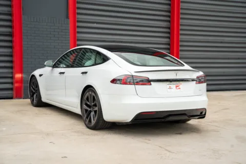 More photos of 2022 Tesla Model S Plaid at Gravity Autos Hollywood, FL