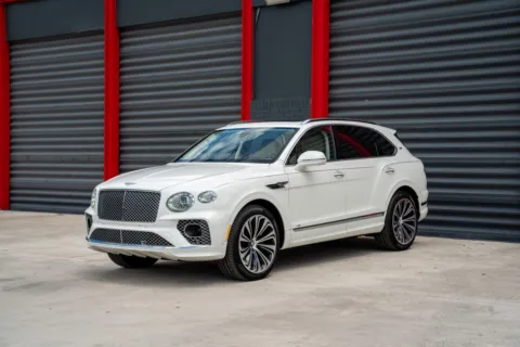 White 2021 Bentley Bentayga V8 for sale in Hollywood, FL