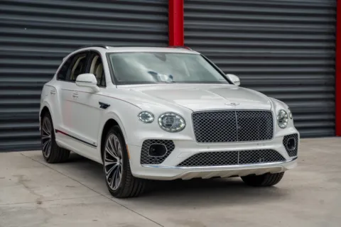 More photos of 2021 Bentley Bentayga V8 at Gravity Autos Hollywood, FL