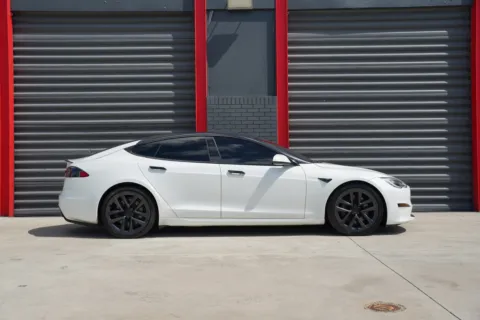 Photos of 2022 Tesla Model S Plaid for sale in Hollywood, FL at Gravity Autos Hollywood
