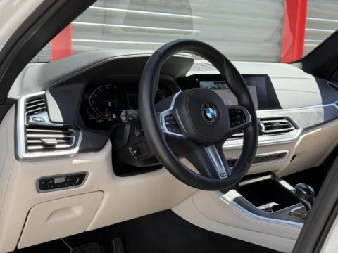 Another view of 2021 BMW X5 sDrive40i for sale in Hollywood, FL at Gravity Autos Hollywood