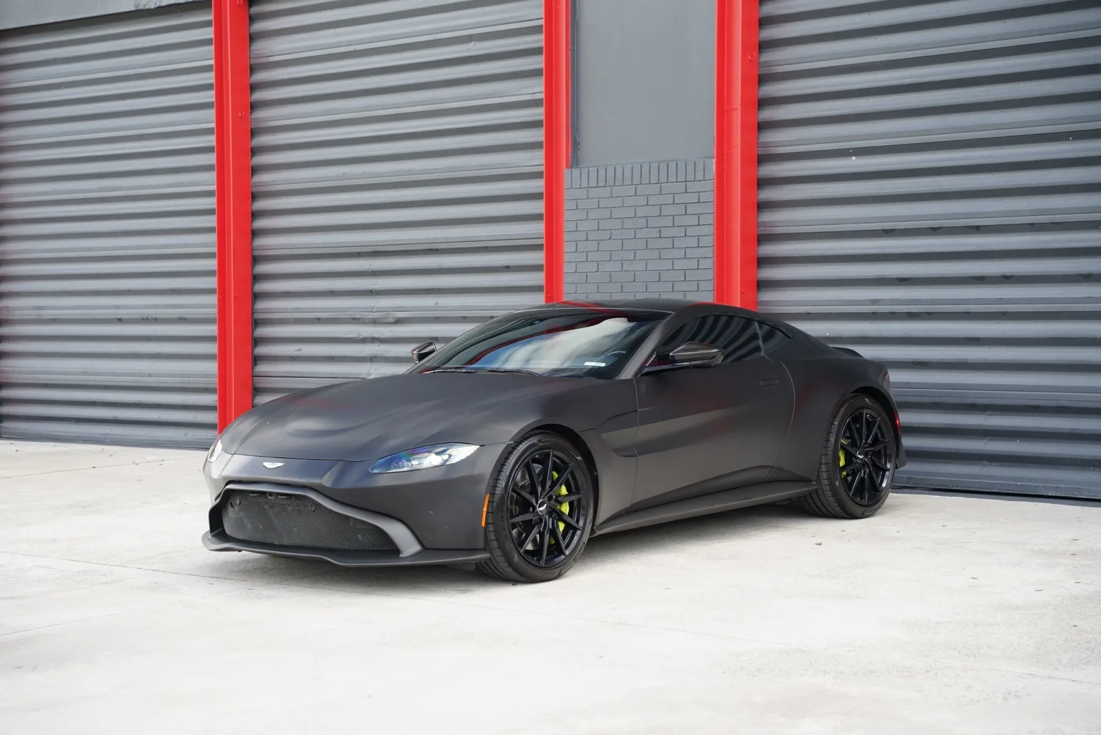 Used 2019 Aston Martin Vantage for sale in Hollywood, FL at