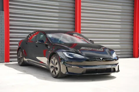More photos of 2022 Tesla Model S at Gravity Autos Hollywood, FL