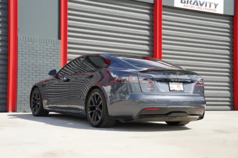 More photos of 2022 Tesla Model S Plaid at Gravity Autos Hollywood, FL