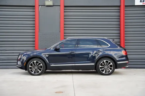 More photos of 2020 Bentley Bentayga Hybrid at Gravity Autos Hollywood, FL