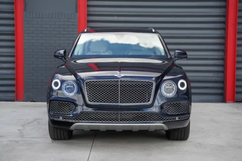 More photos of 2020 Bentley Bentayga Hybrid at Gravity Autos Hollywood, FL