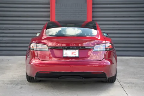 More photos of 2023 Tesla Model S at Gravity Autos Hollywood, FL
