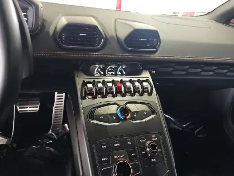 More photos of 2019 Lamborghini Huracan LP580-2 at Gravity Autos Hollywood, FL