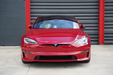 More photos of 2022 Tesla Model S at Gravity Autos Hollywood, FL