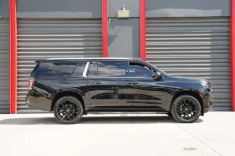 Photos of 2023 Chevrolet Suburban LT for sale in Hollywood, FL at Gravity Autos Hollywood