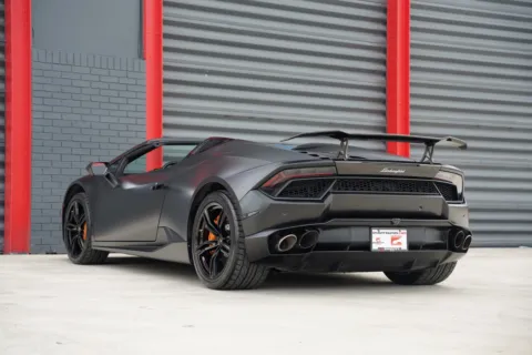 More photos of 2019 Lamborghini Huracan LP580-2S at Gravity Autos Hollywood, FL