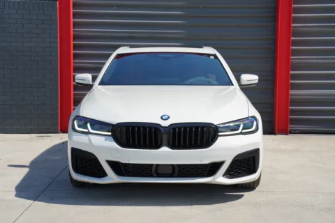Photos of 2022 BMW 5 Series 540i for sale in Hollywood, FL at Gravity Autos Hollywood