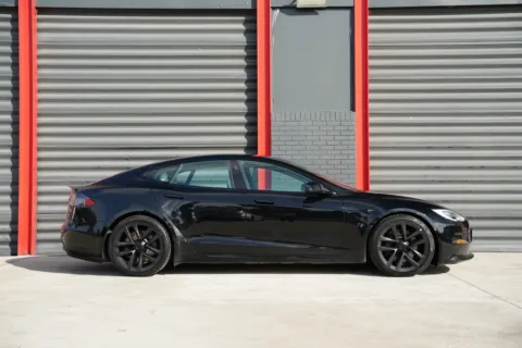 Photos of 2022 Tesla Model S Plaid for sale in Hollywood, FL at Gravity Autos Hollywood