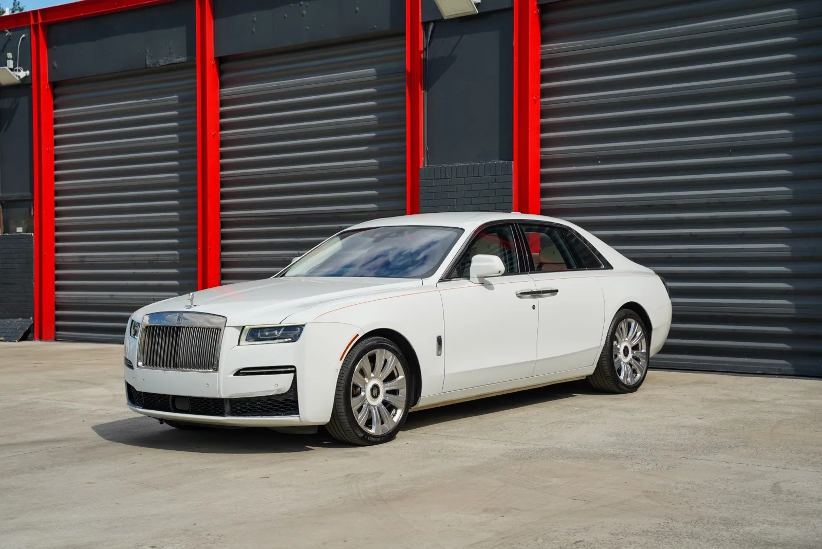 2022 Rolls-Royce Ghost Base's photo