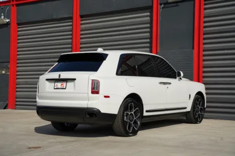 More photos of 2022 Rolls-Royce Cullinan Black Badge at Gravity Autos Hollywood, FL