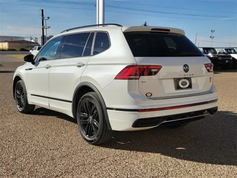 More photos of 2022 Volkswagen Tiguan 2.0T SE R-Line Black at Brownfield Ford, TX