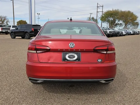 More photos of 2020 Volkswagen Passat 2.0T SEL at Brownfield Ford, TX