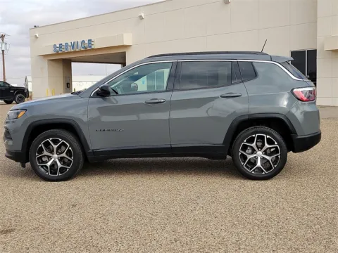 Photos of 2024 Jeep Compass Latitude for sale in Brownfield, TX at Brownfield Ford