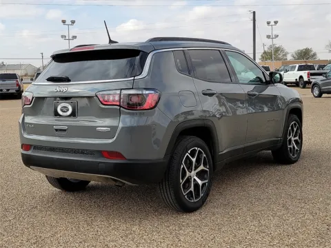 More photos of 2024 Jeep Compass Latitude at Brownfield Ford, TX