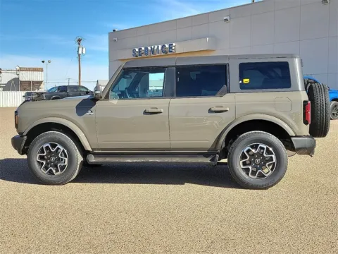 Photos of 2025 Ford Bronco Outer Banks for sale in Brownfield, TX at Brownfield Ford