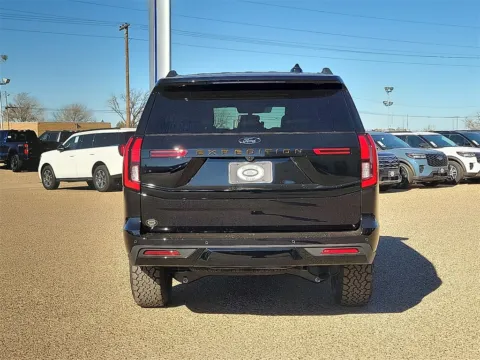 More photos of 2025 Ford Expedition Tremor at Brownfield Ford, TX