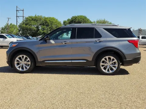 Another view of 2023 Ford Explorer Platinum for sale in Brownfield, TX at Brownfield Ford