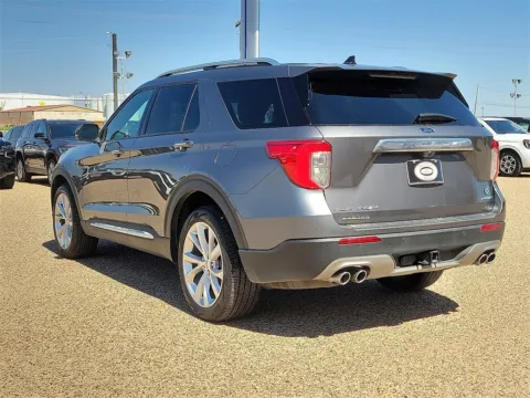 More photos of 2023 Ford Explorer Platinum at Brownfield Ford, TX