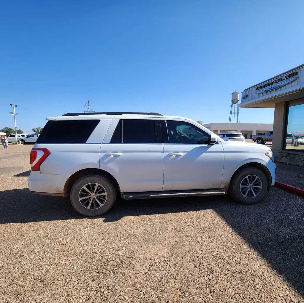 White 2020 Ford Expedition XLT for sale in Brownfield, TX