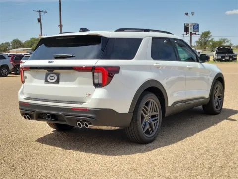 More photos of 2025 Ford Explorer ST at Brownfield Ford, TX