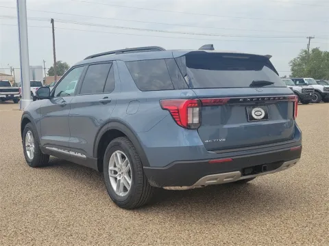 More photos of 2025 Ford Explorer Active at Brownfield Ford, TX